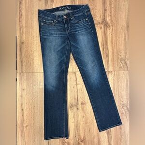 American eagle straight leg dark wash low rise jeans